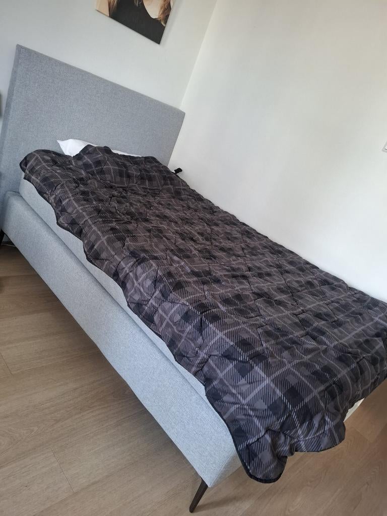 Zo goed als nieuw grijs bed 120x200 cm, Ophalen, Zo goed als nieuw, Twijfelaar, 120 cm