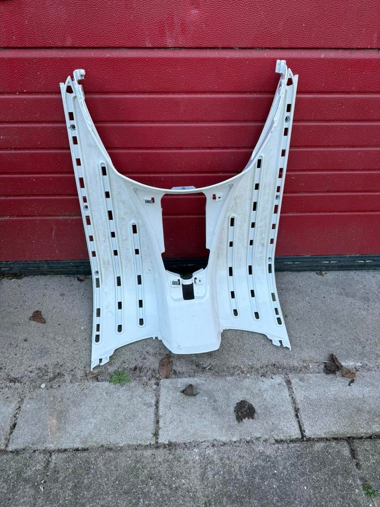 Vespa 300cc beenschild, Ophalen