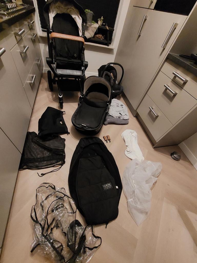 Joolz Day 1 kinderwagen compleet met accessoires, Kinderen en Baby's, Kinderwagens en Combinaties, Gebruikt, Verstelbare duwstang