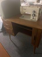 Bernina Favorit naaimachine in meubel, Ophalen of Verzenden, Gebruikt, Naaimachine, Bernina