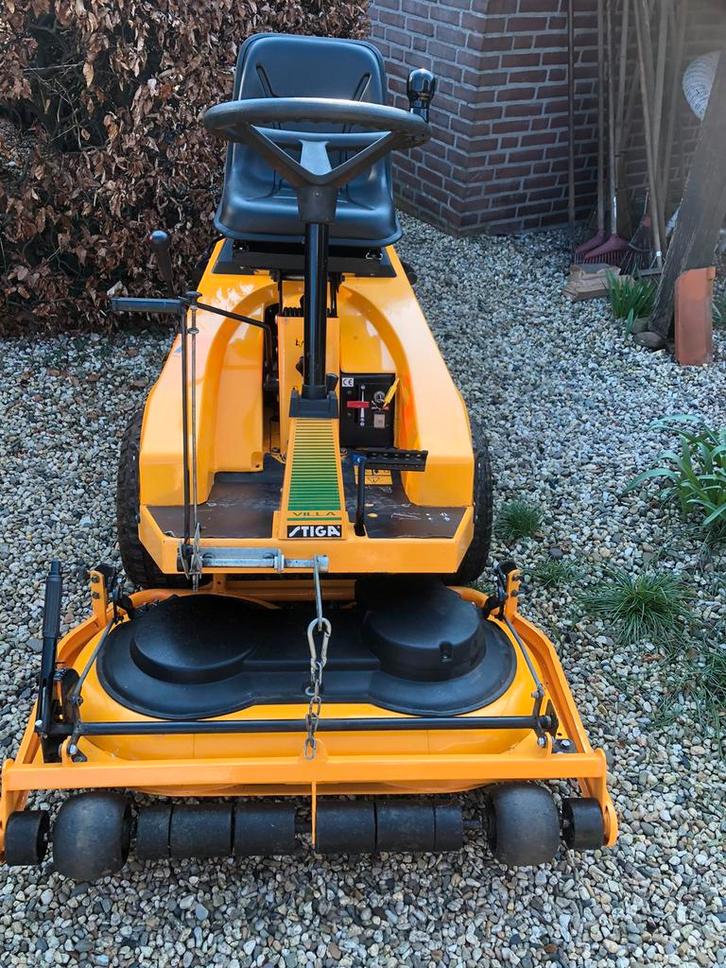 Te koop Stiga villa hydrostaat, Tuin en Terras, Zitmaaiers, Zo goed als nieuw, Minder dan 90 cm, Elektrische starter, Mulchfunctie