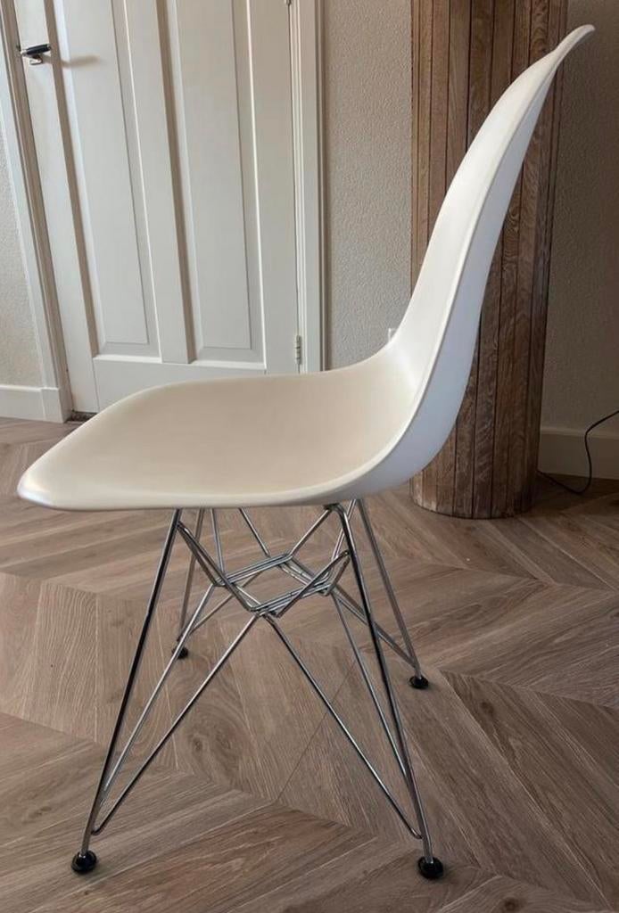 6x Vitra Eames DSR kuipstoel Wit met chroom onderstel, Huis en Inrichting, Stoelen, Ophalen, Kunststof, Gebruikt, Wit