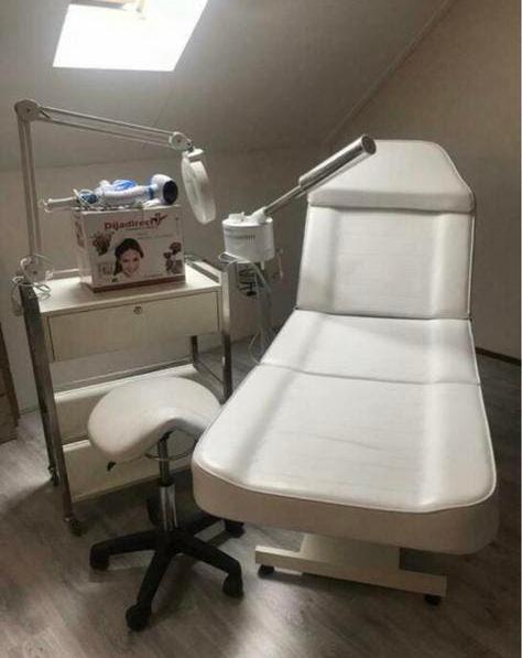 Schoonheidssalon inrichting, Ophalen, Eén