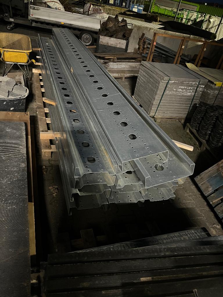 Verdiepingsvloer entresolvloer, Ophalen, Gebruikt, 25 tot 50 mm, 200 tot 250 cm