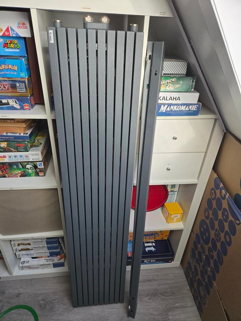Vasco radiator 30 x 140 cm, Doe-het-zelf en Verbouw, Verwarming en Radiatoren, Ophalen, Radiator, Zo goed als nieuw, 60 tot 150 cm