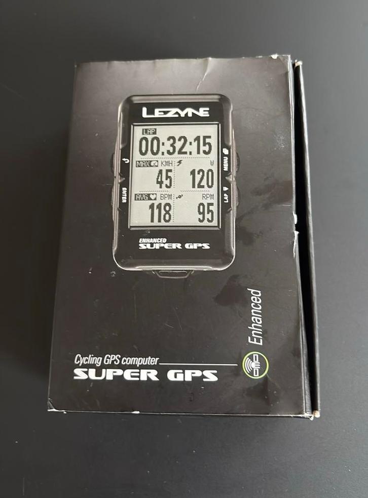 Lezyne super GPS fietscomputer, Fietsen en Brommers, Fietsaccessoires | Fietscomputers, Zo goed als nieuw, GPS, Waterdicht, Ophalen