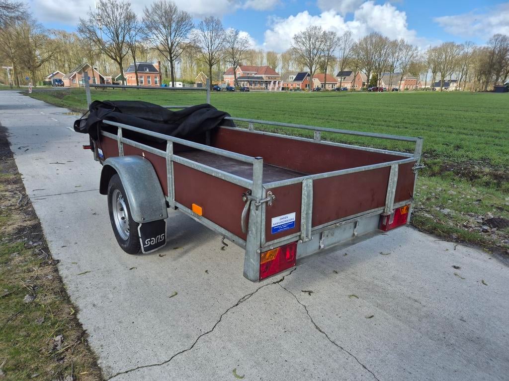 Nw adv. Saris Woody in zeer nette staat!, Auto diversen, Aanhangers en Bagagewagens, Zo goed als nieuw, Ophalen