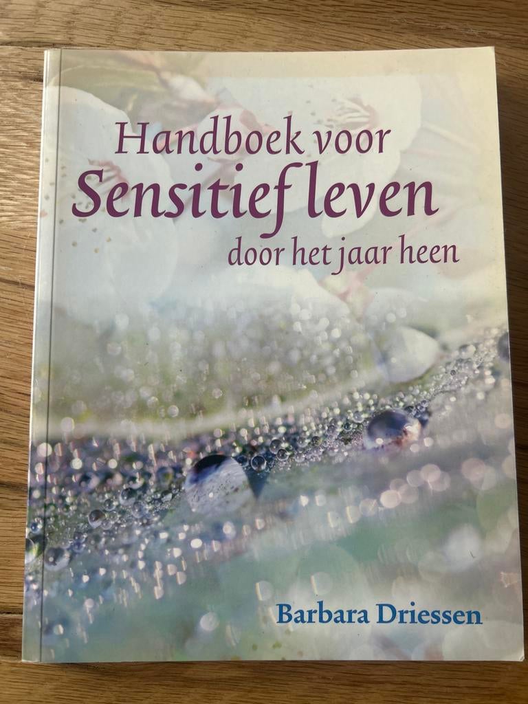 Handboek voor Sensitief Leven door het Jaar Heen, Ophalen of Verzenden, Gelezen, Spiritualiteit algemeen, Instructieboek