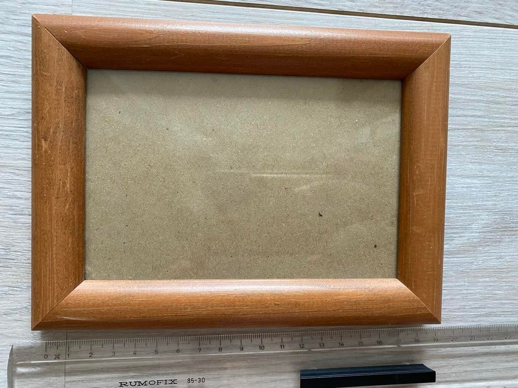 Houten fotolijstje - bruin nieuw staat, Ophalen of Verzenden, Gebruikt, Hout, Minder dan 50 cm