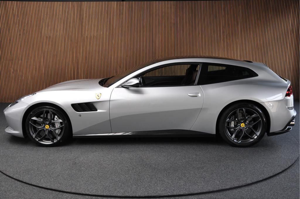 Ferrari GTC4 3.9 V8 Lusso T Carbon Passengerdisplay JBL Lift, Auto's, Ferrari, Automaat, Achterwielaandrijving, 8 cilinders, 3855 cc