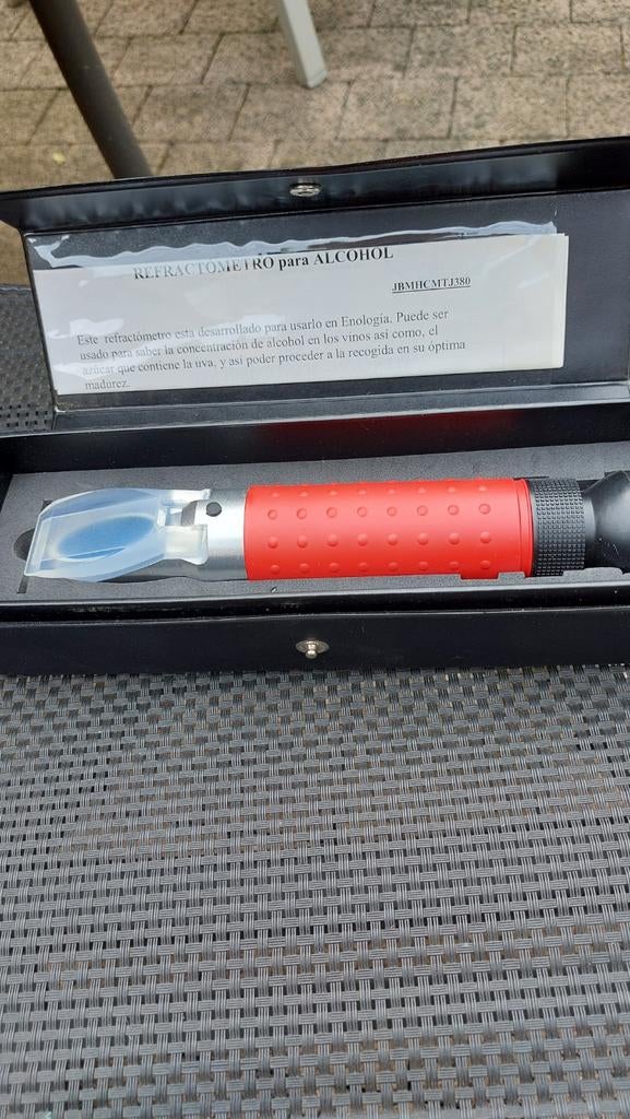 Refractometer voor alcohol, Ophalen of Verzenden, Zo goed als nieuw