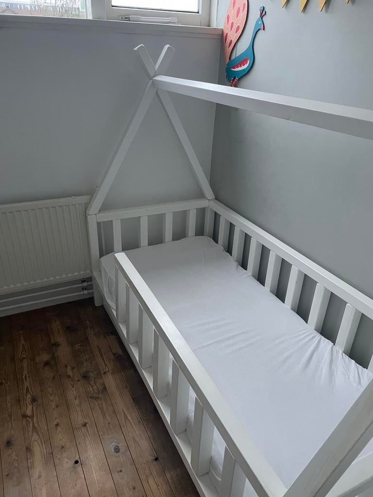 Huis Kinderbed, Kinderen en Baby's, Kinderkamer | Bedden, Ophalen of Verzenden, Zo goed als nieuw, 180 cm of meer, 70 tot 85 cm