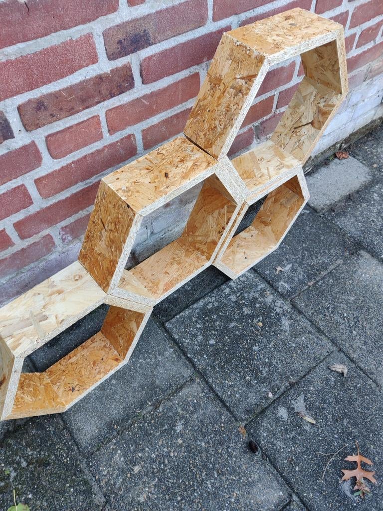 Unieke honingraat OSB wandplank / decoratie, Huis en Inrichting, Woonaccessoires | Wandplanken en Boekenplanken, Ophalen, Gebruikt