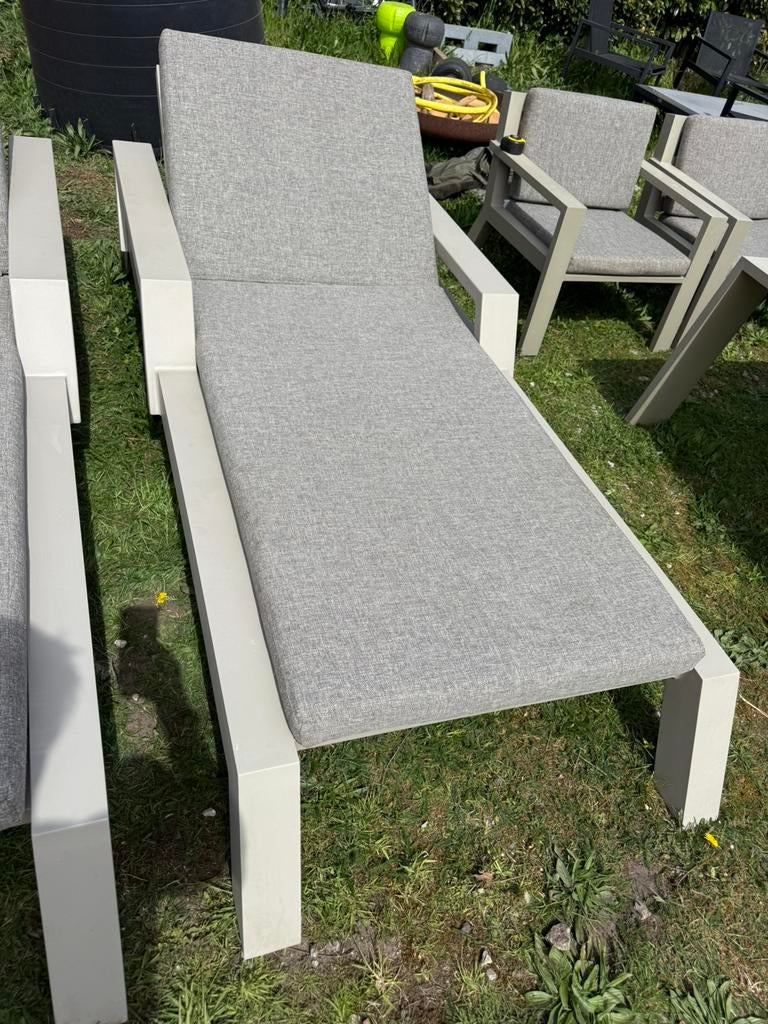 Twee Borek Loungers’s met sidetable, Ophalen, Gebruikt, Aluminium, Verstelbaar