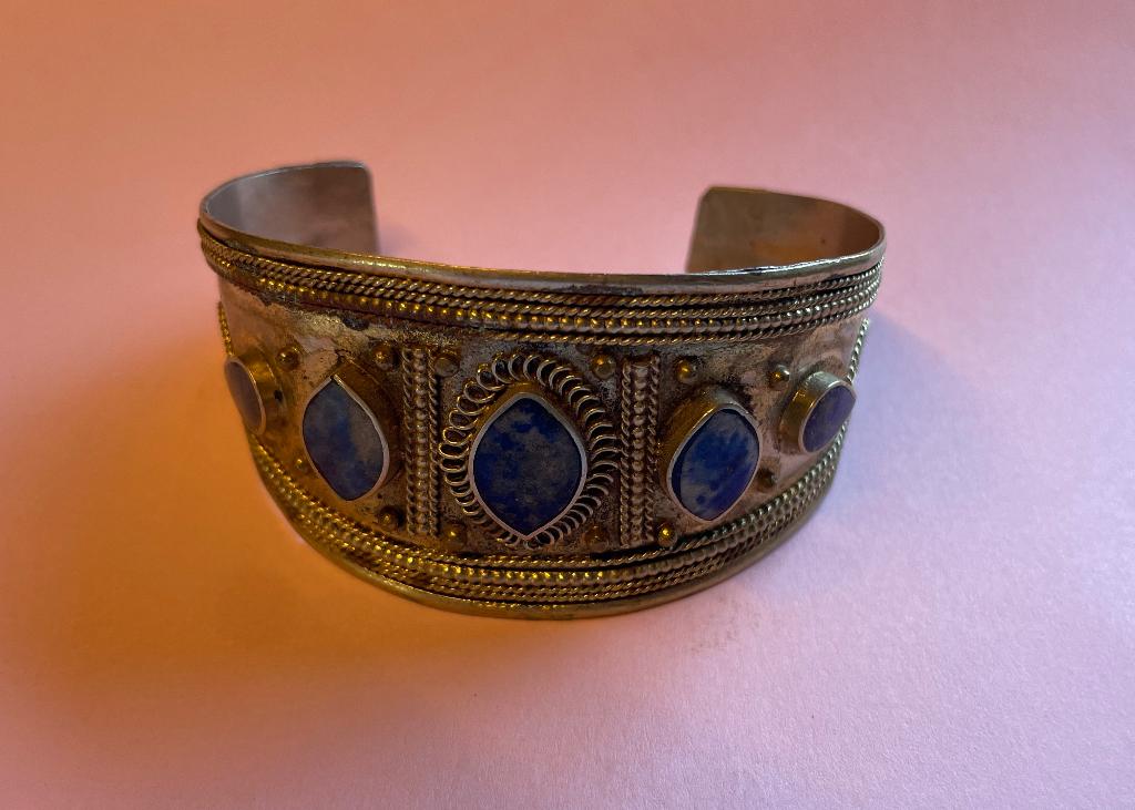 Afghaans zilveren armband met lapis, Ophalen of Verzenden, Gebruikt, Blauw, Zilver