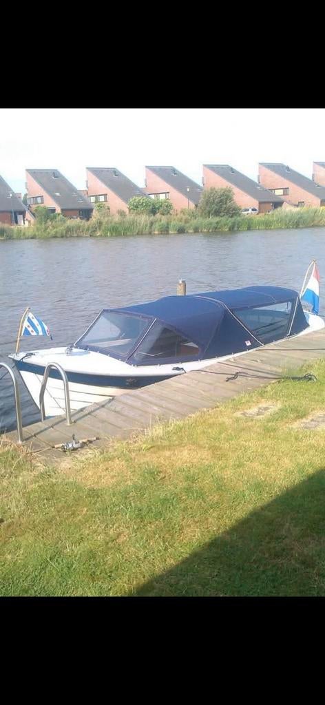 Mooie overnaadse sloep, Spitsgatter met inboard diesel, Ophalen, 10 tot 30 pk, Diesel, Polyester