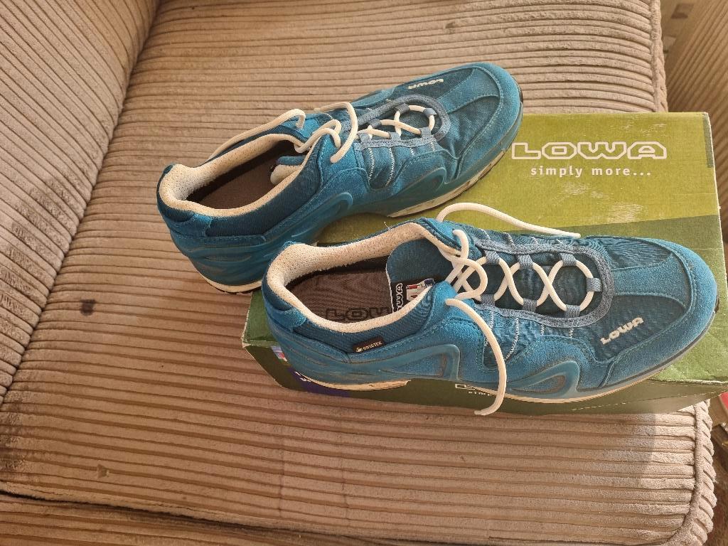 Lowa 4 daagse 41, Ophalen of Verzenden, Zo goed als nieuw, Schoenen