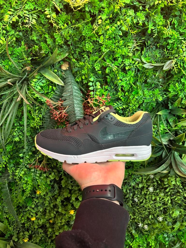 Nike Air Max 1 Essential zwart neon maat 38, Kleding | Dames, Schoenen, C, Zwart, C, Ophalen of Verzenden
