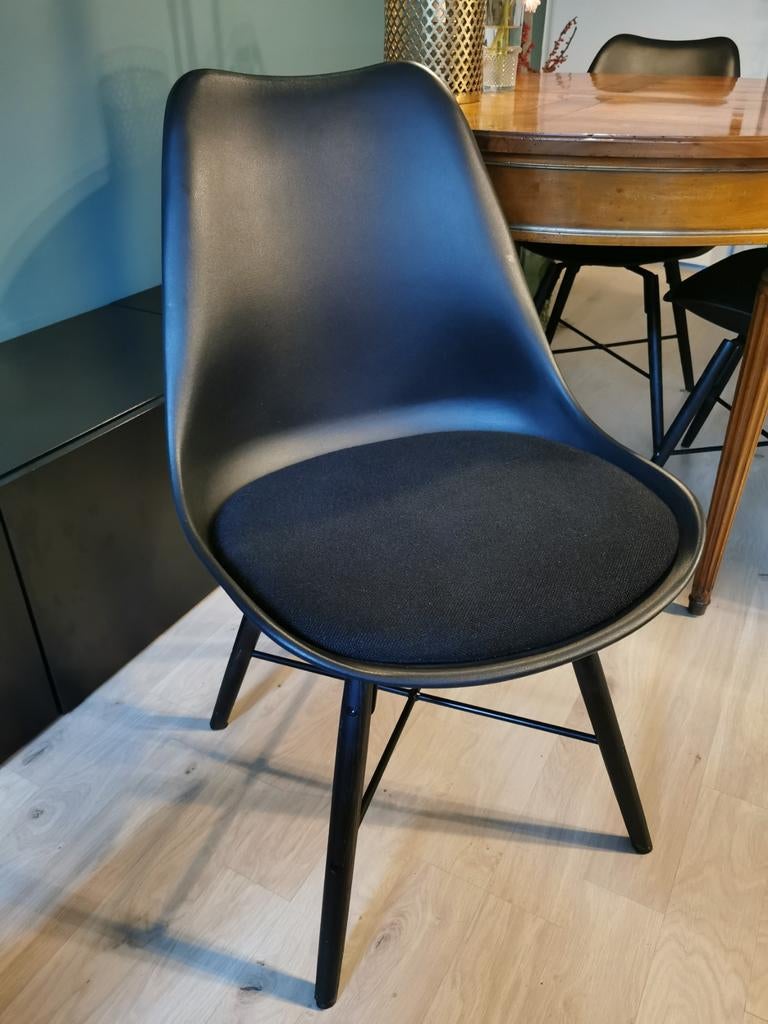 Kuipstoel/ eetstoel zwart, Huis en Inrichting, Stoelen, Ophalen