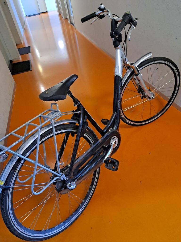 Mooie dames fiets 28.inch 3versnelling handrem Merk  puch, 53 tot 56 cm, Ophalen of Verzenden, Zo goed als nieuw, Overige merken