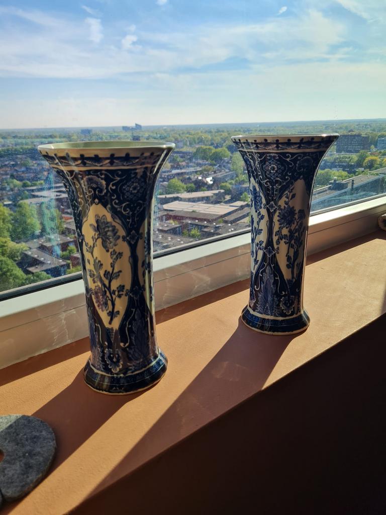 Antieke Delfts Blauwe Vaas - Royal Boch Belgium, set van 2, Ophalen