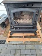 Gietijzeren kachel zijlader 18Kw Boven en achteraansluiting, Ophalen, Gebruikt, Houtkachel, Vrijstaand