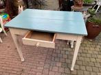 Vintage houten tafel met lade - landelijke stijl, Ophalen