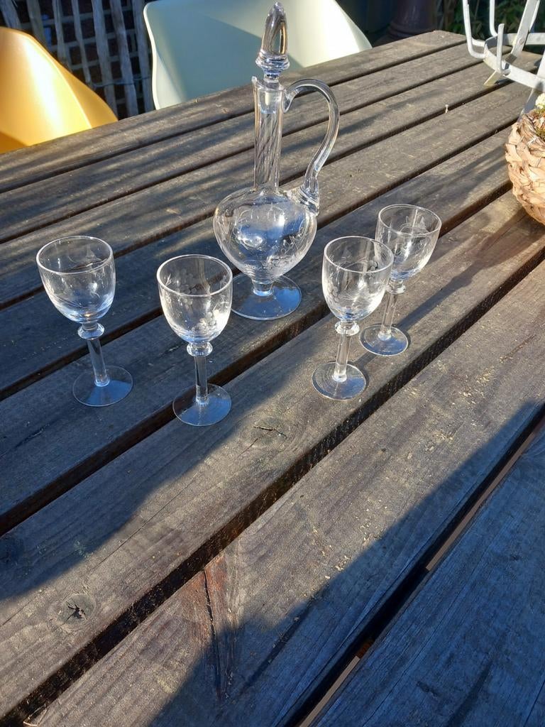 Oud brocant wijnkaraf met glaasjes, Ophalen of Verzenden, Zo goed als nieuw, Borrel- of Shotglas