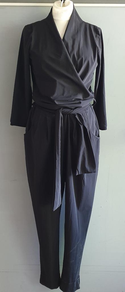 MOQ jumpsuit, Kleding | Dames, Ophalen of Verzenden, Zo goed als nieuw, Maat 38/40 (M), Zwart