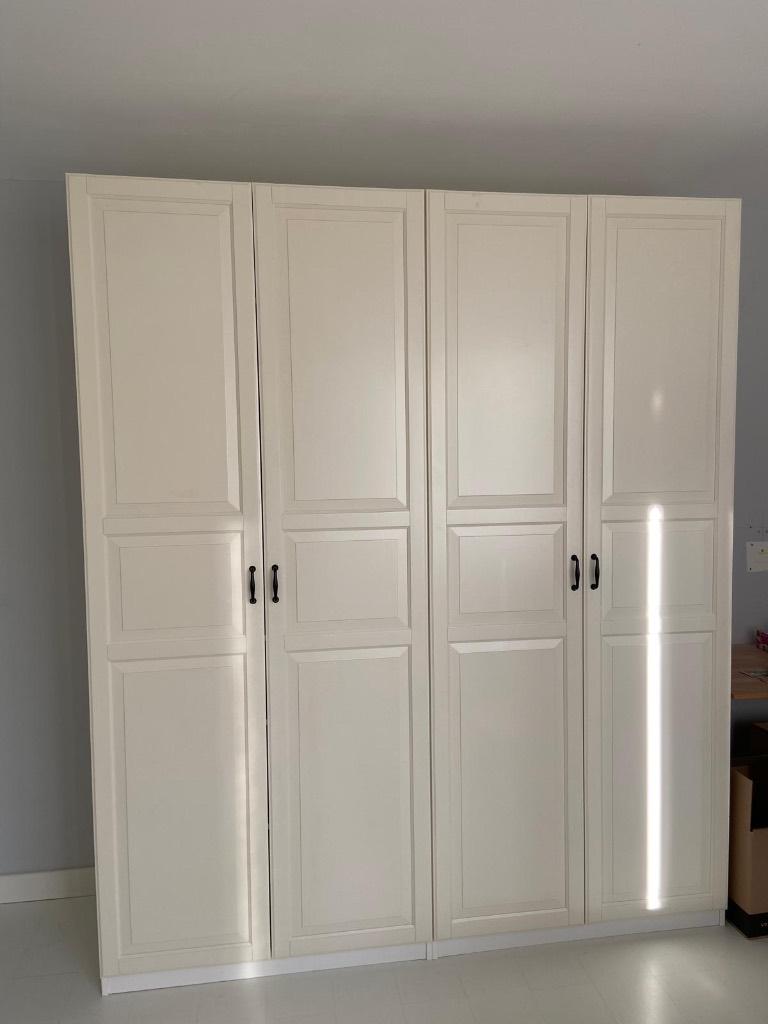 IKEA PAX kast met vier deuren, Huis en Inrichting, Kasten | Kledingkasten, 200 cm of meer, 150 tot 200 cm, Zo goed als nieuw, Overige houtsoorten