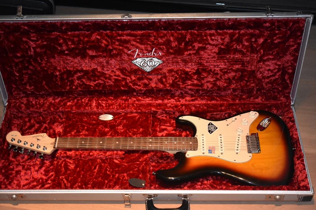 Fender American Stratocaster 60th Anniversary Diamond Ed., Muziek en Instrumenten, Ophalen, Zo goed als nieuw, Solid body, Fender