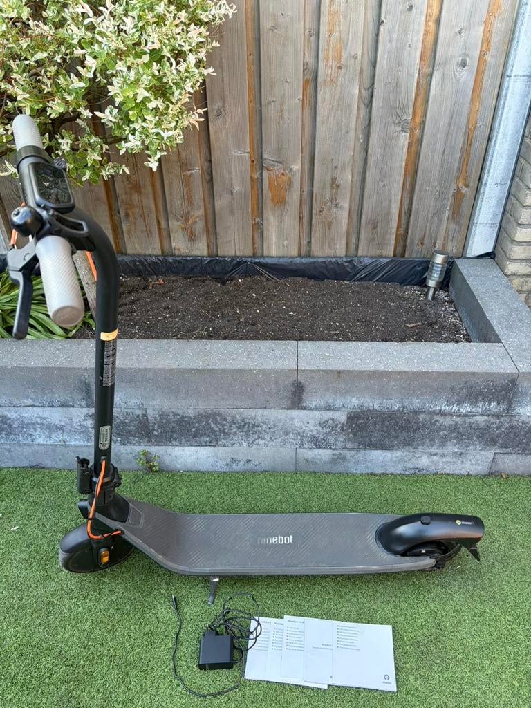 Elektrische Step Segway Ninebot, Ophalen of Verzenden, Zo goed als nieuw, Elektrische step (E-scooter)