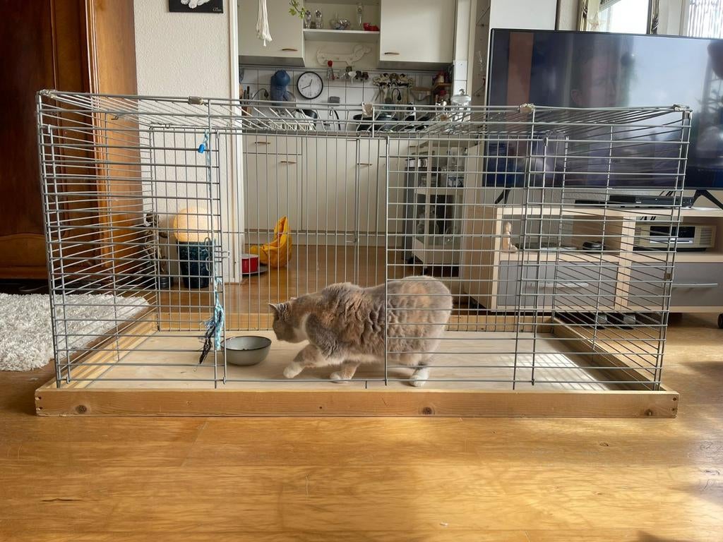 Kattenverblijf, Dieren en Toebehoren, Hondenhokken, Ophalen, Zo goed als nieuw, 110 cm of meer, 65 tot 100 cm
