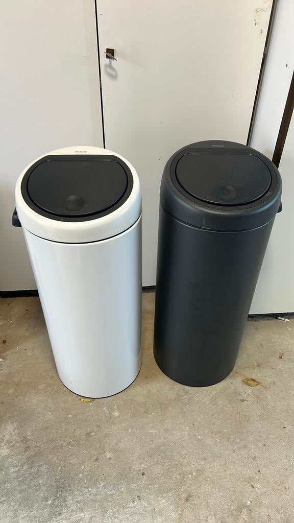 Brabantia touchbin prullenbakken 30l wit en zwart, Ophalen, Zo goed als nieuw, Kunststof, Minder dan 50 cm