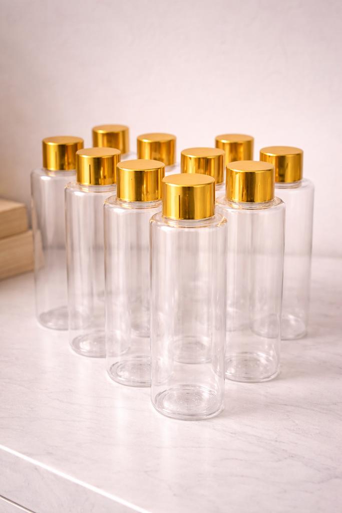 Empty bottles with gold caps, Ophalen of Verzenden, Nieuw