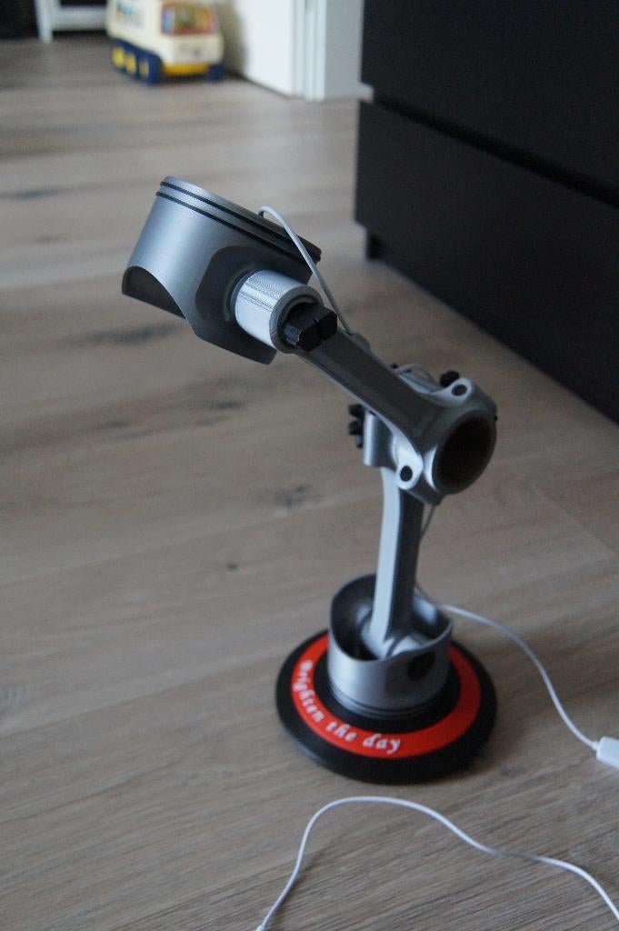 bureaulamp, Kunststof, Technisch 3D geprint, Ophalen of Verzenden, Zo goed als nieuw