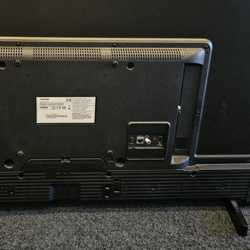 Toshiba 55UA2263DG 55'' 4K Smart TV incl. AB in Nette Staat, Toshiba, Zo goed als nieuw, Support@toshiba.com, Toshiba Corporation
1-1, Shibaura 1-chome
Minato-ku, Tokyo 105-8001
Japan