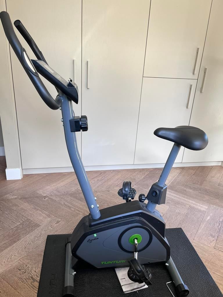 Tunturi Hometrainer - Fitness voor thuis!, Sport en Fitness, Fitnessapparatuur, Ophalen, Gebruikt, Metaal, Benen