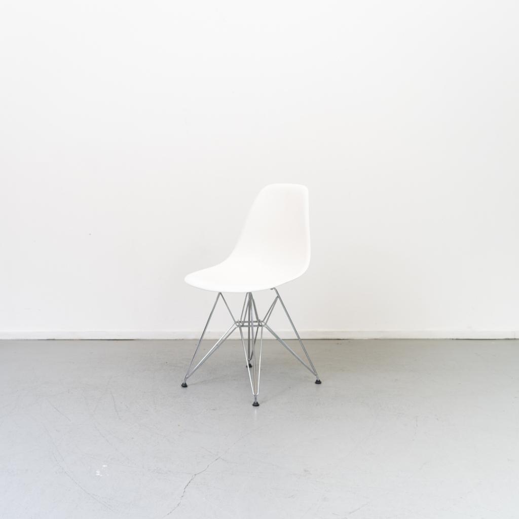 32 x Vitra Eames DSR-Stoel Wit  Nieuw, Huis en Inrichting, Stoelen, Niet ingevuld, Wit, Niet ingevuld, Nieuw