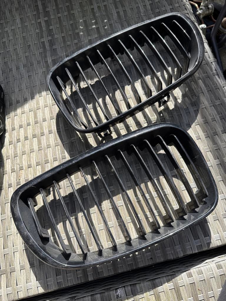 BMW Nieren E87 LCI Zwart - Set van 2, Ophalen, Gebruikt, Voor, BMW