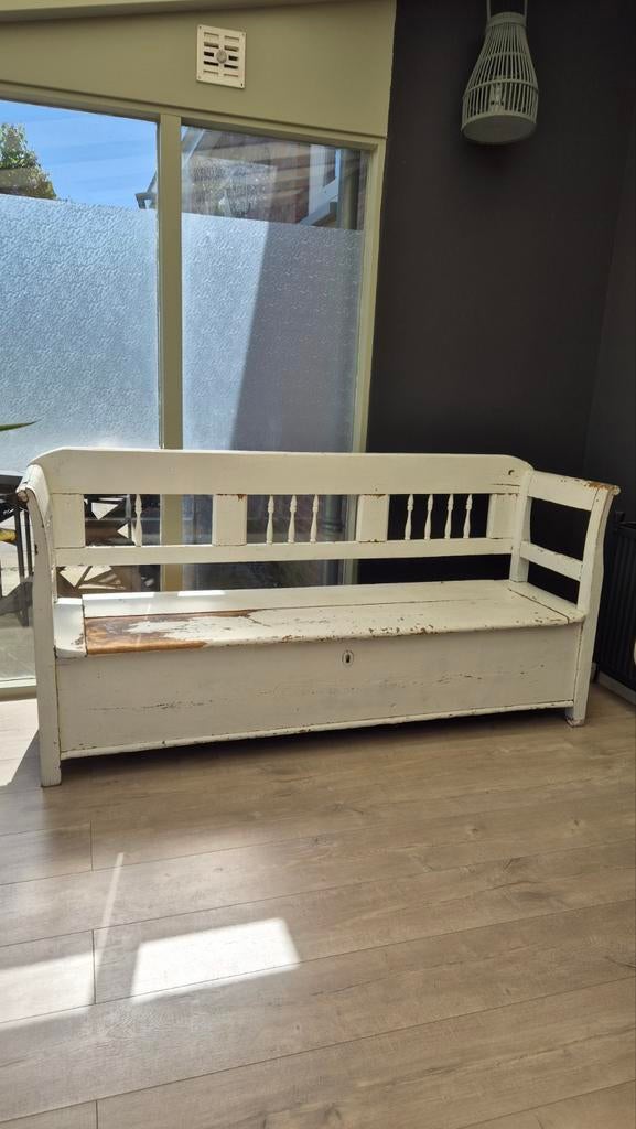 Oude houten bank met klep en opbergruimte - opknapper, Antiek en Kunst, Antiek | Meubels | Stoelen en Banken, Ophalen