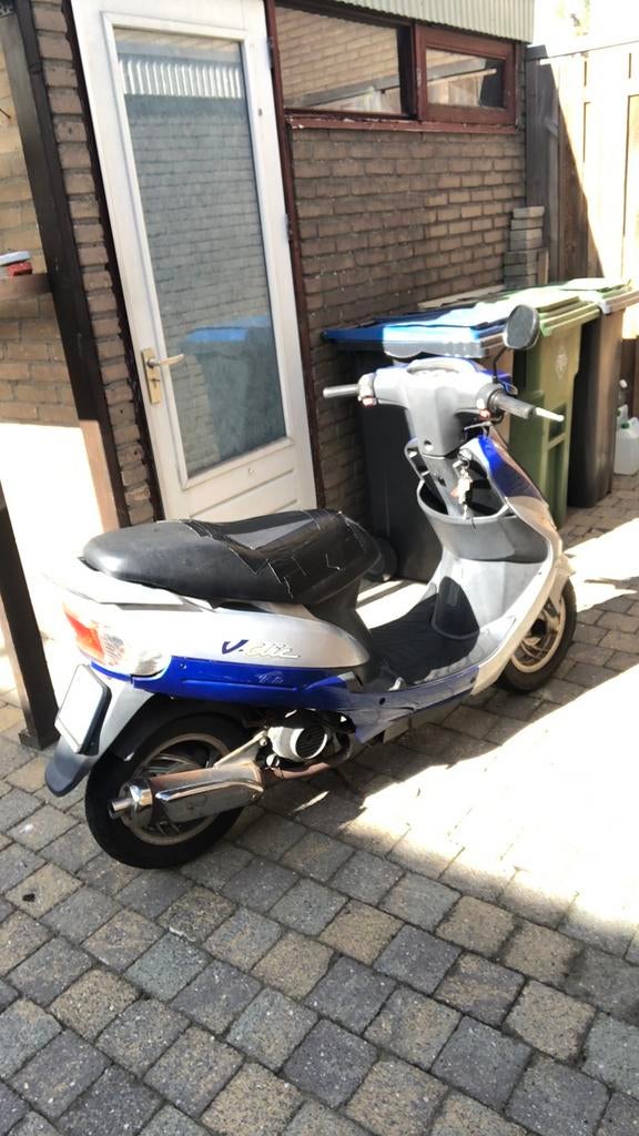 Peugeot V-Clic Scooter - Start en rijdt - Opknapper + Helm, Ophalen, Gebruikt, Overige modellen, Benzine