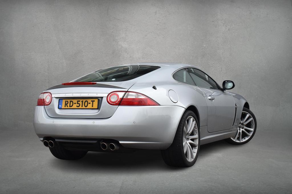 Jaguar XK 4.2 V8 Coupé | Sportuitlaat | 20" | Keyless | Sto, Achterwielaandrijving, Gebruikt, 8 cilinders, 4 stoelen