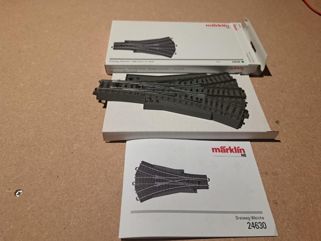 Marklin C rails wissel 24630, Hobby en Vrije tijd, Modeltreinen | H0, Wisselstroom, Rails, Ophalen of Verzenden, Zo goed als nieuw