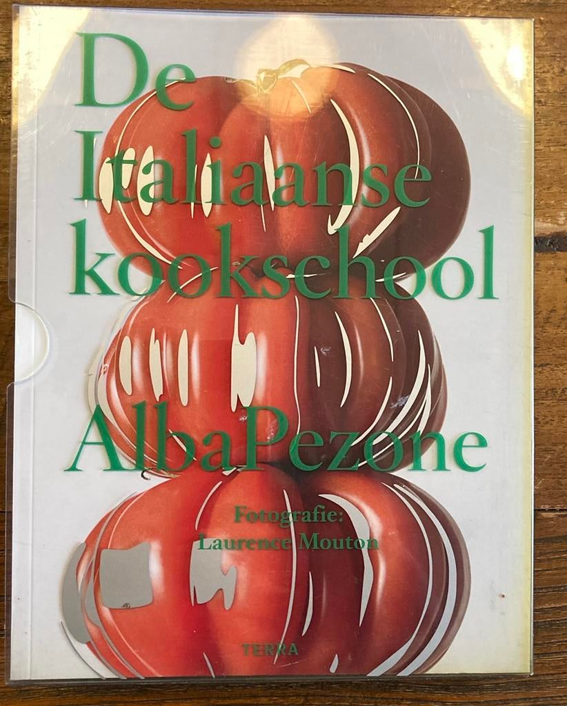 De Italiaanse kookschool Alba Pezone Terra, Boeken, Ophalen of Verzenden, Zo goed als nieuw