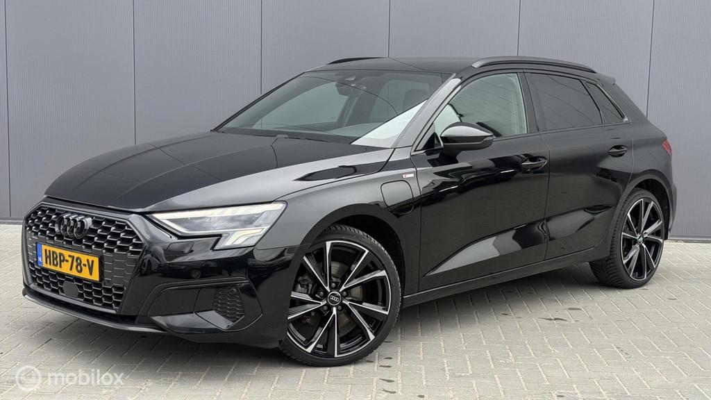 Audi A3 Sportback 40 TFSIe S line Sportstoelen ACC, Auto's, Audi, Euro 6, 4 cilinders, 1535 kg, Alcantara