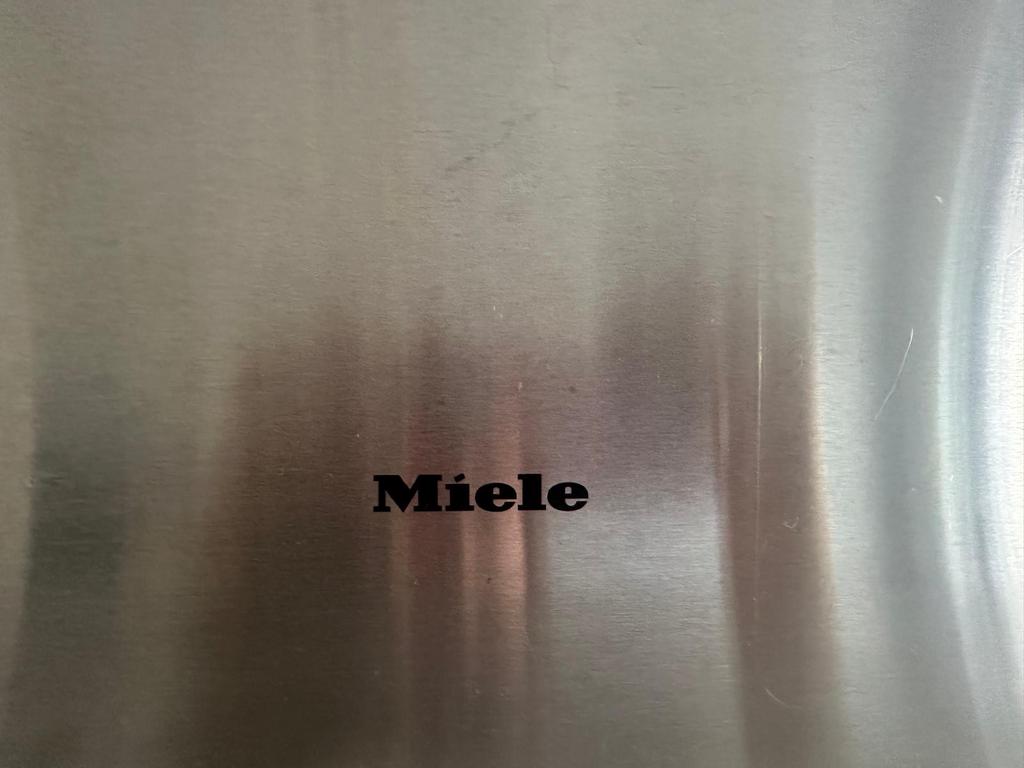 Miele afzuigkap, Witgoed en Apparatuur, Afzuigkappen, Ophalen, Gebruikt, Vrijstaand, Wandschouwkap