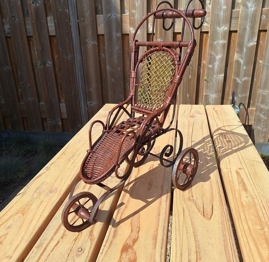 Poppenwagen. Antiek, Antiek en Kunst, Antiek | Speelgoed, Ophalen of Verzenden