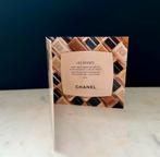 Chanel Les Beiges B30 Foundation Samples, Verzenden, Zo goed als nieuw