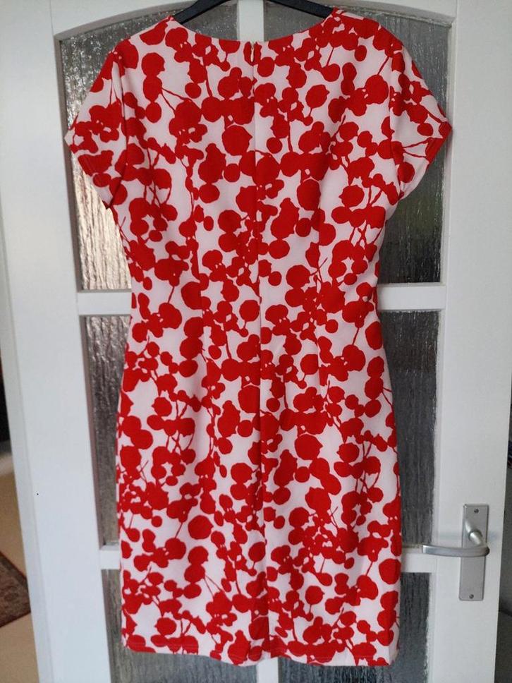 Vera Mont zomerjurk/44, Kleding | Dames, Jurken, Zo goed als nieuw, Maat 42/44 (L), Rood, Knielengte, Ophalen of Verzenden